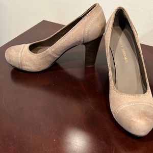 Too many shoes, too little time, too much love!